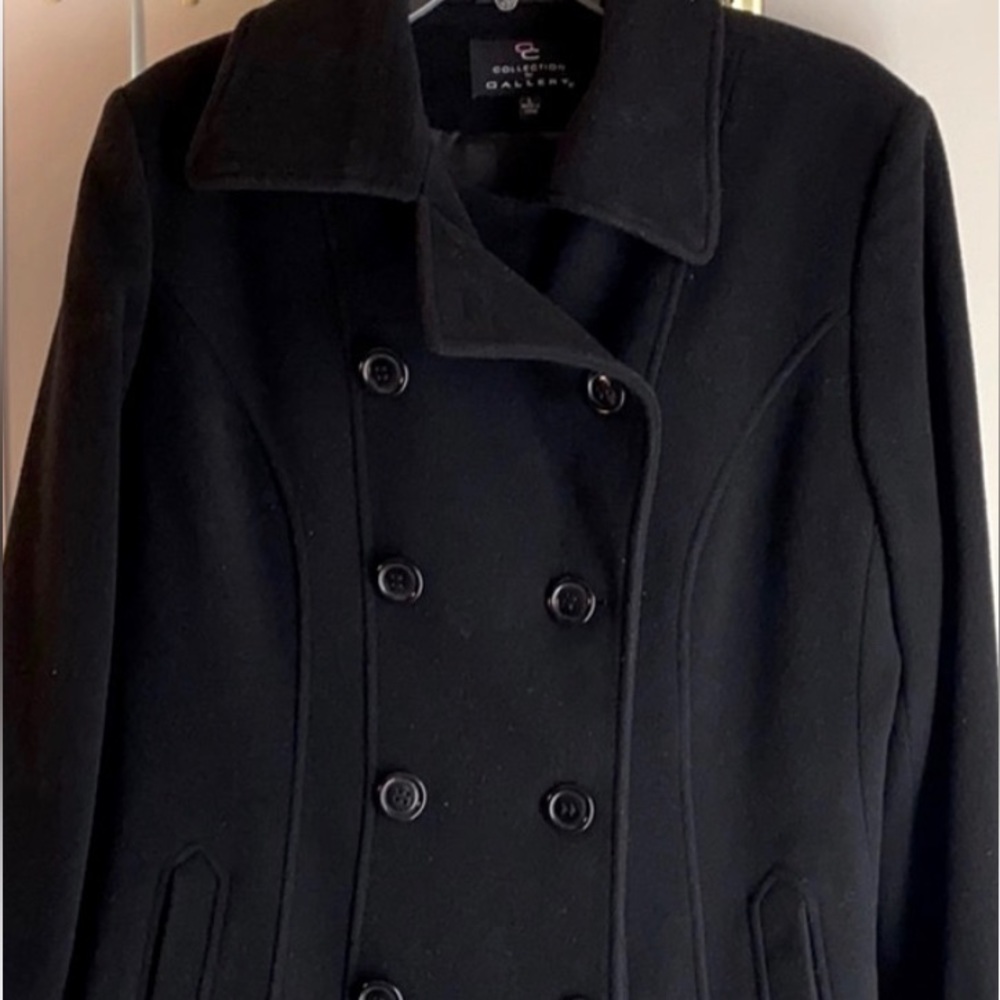 Women’s Classy Black Peacoat